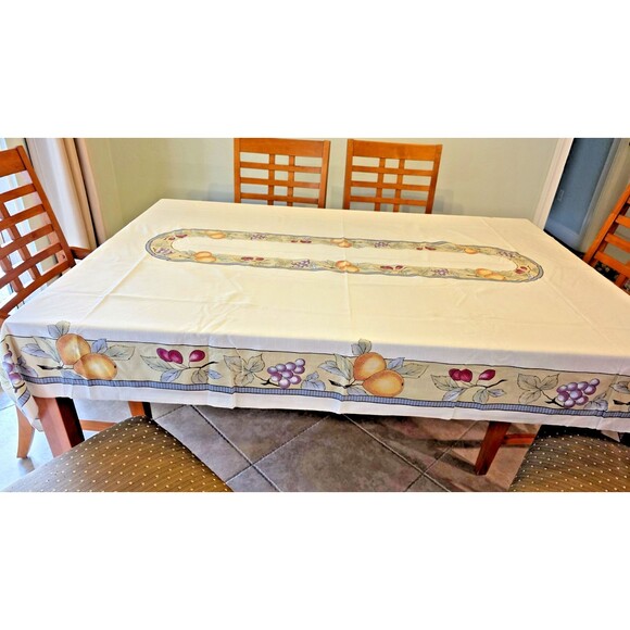 Mikasa Garden Harvest Oblong Tablecloth 62" x 102" Cloth Fabric Fruit Grape Pear - Picture 4 of 11